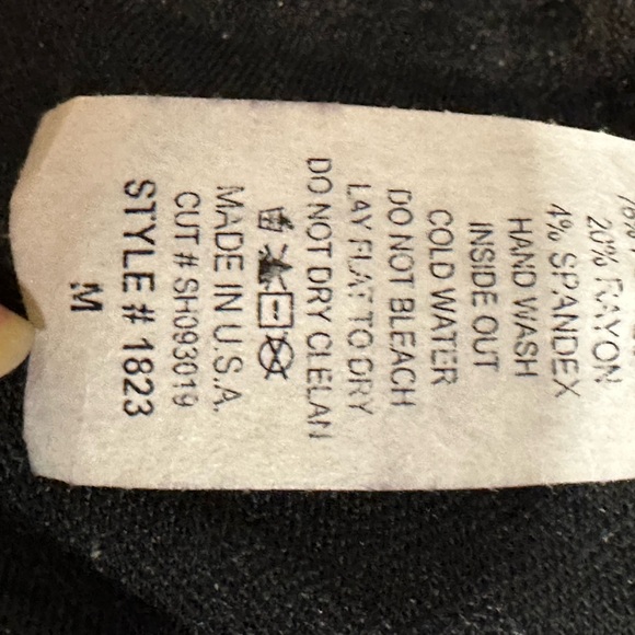 Yushi, Women’s Grey/Black Button Down, Sleeveless Tunic. Made in USA - Picture 10 of 10